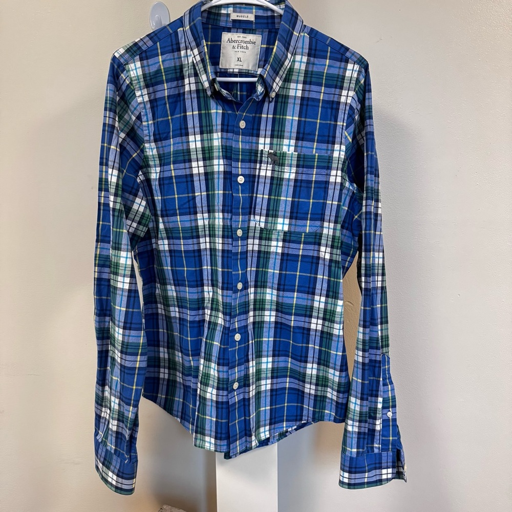 Abercrombie & Fitch Muscle Fit Plaid Button Down Shirt